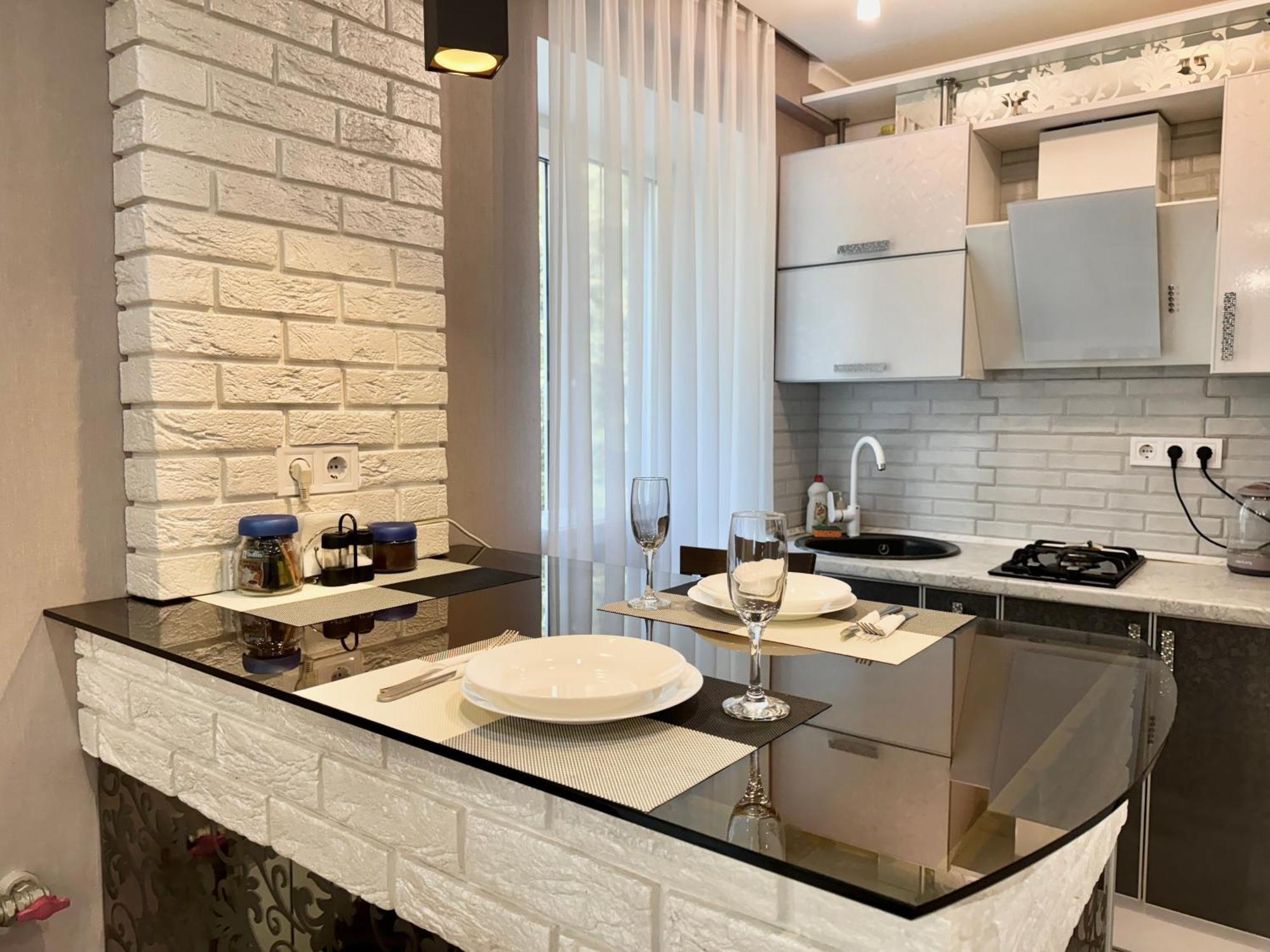 Apartpoltava Розкішна Студія З Кутовою Ванною, 1-Й Будинок Біля Корпусного Парку, Панорамний Балкон エクステリア 写真